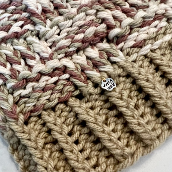 Handmade Knit Messy Bun High Ponytail Beanie Hat Basket Weave Neutral One Size - Picture 7 of 7